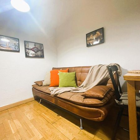 Escorial Apartment มาดริด ภายนอก รูปภาพ